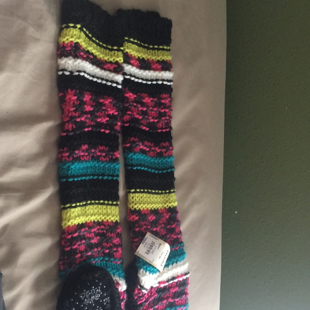 Slippers - Picture 4 of 4
